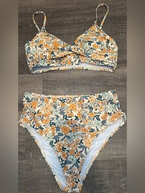 Girls Floral Two-Piece Bikini Set in Yellow & Light Blue
